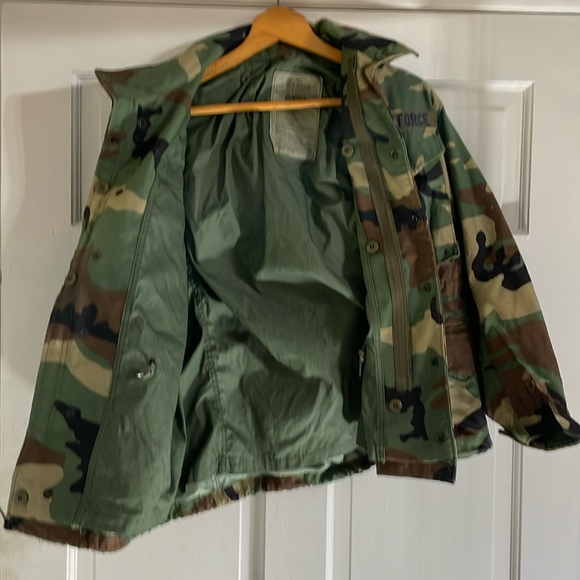 Military M65 Field Jacked with Hood in zipper collar. Size is Small-X-Short - Picture 1 of 9